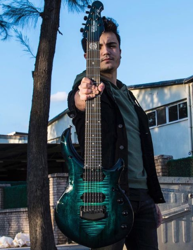 The gloss finish and carved Maple top on this guitar are the real deal. 