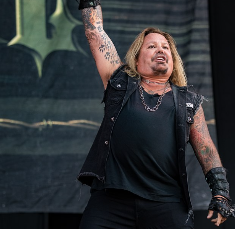 Motley Crue Sucks