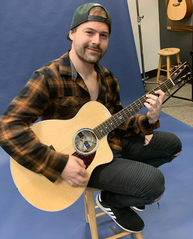 You can see the upper fretboard access here really well, demonstrated by a smiling Jared Dines from Guitar World. You can see the upper fretboard access here really well, demonstrated by a smiling Jared Dines from Guitar World.