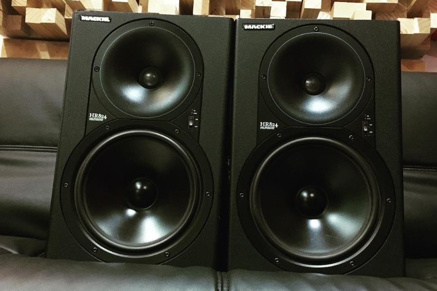 Mackie HR824 Pair